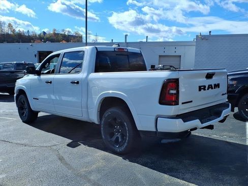 New 2026 RAM 1500 Big Horn AWD/4WD image 18