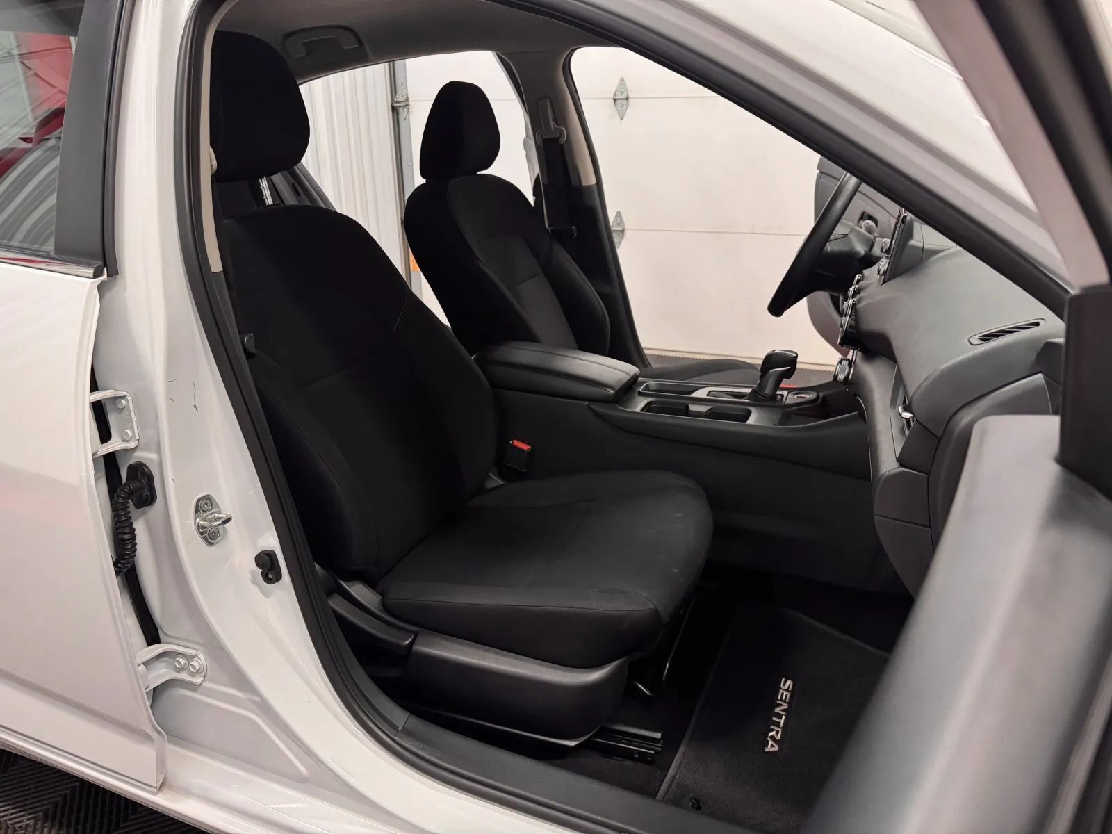 Used 2024 Nissan Sentra S FWD image 42