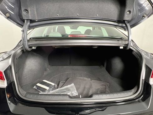 Certified 2023 Hyundai Elantra Limited FWD image 27