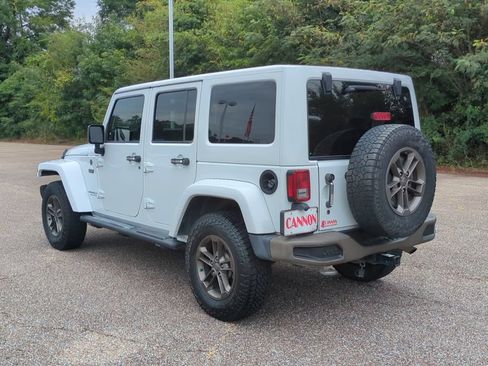 Used 2016 Jeep Wrangler Unlimited Sahara AWD/4WD image 7