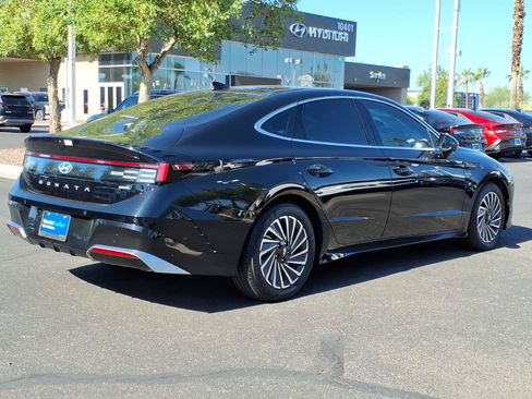 Certified 2025 Hyundai Sonata Limited FWD image 5