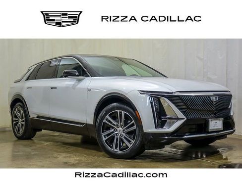 New 2025 Cadillac Lyriq Luxury w/ LPO, Floor Liner Package image 1
