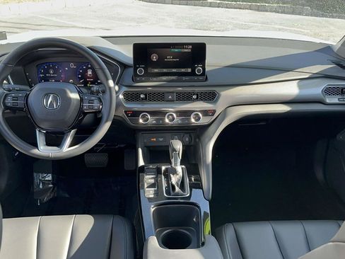 Used 2025 Acura Integra image 11