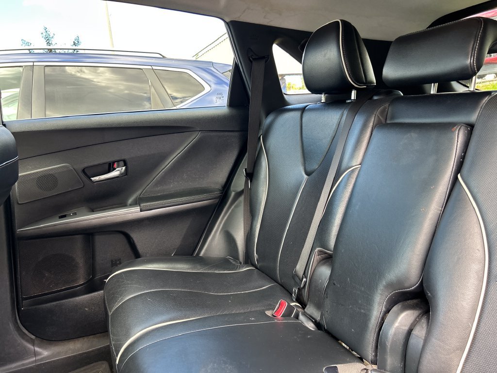 Used 2013 Toyota Venza XLE w/ XLE Premium Pkg FWD image 10