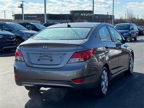 Used 2013 Hyundai Accent GLS w/ Premium Pkg image 6