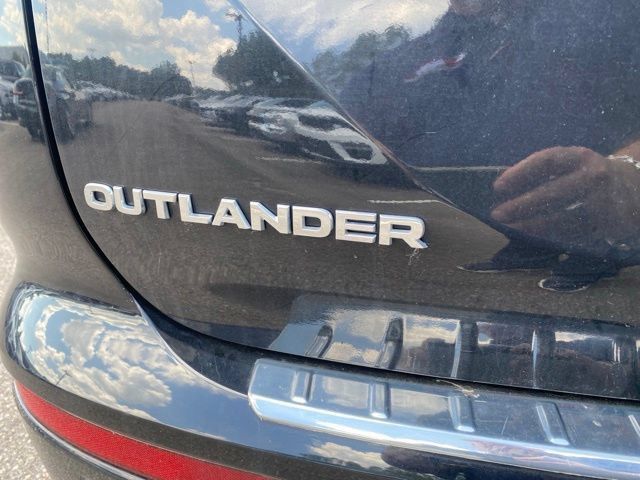 Used 2024 Mitsubishi Outlander SE FWD image 31
