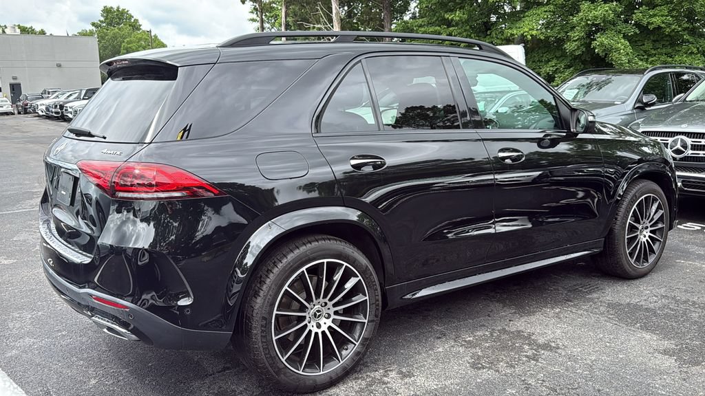 Used 2023 Mercedes-Benz GLE 450 4MATIC w/ AMG Line Exterior image 4