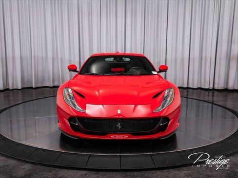 Used 2020 Ferrari 812 Superfast RWD image 3