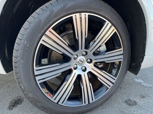 New 2025 Volvo XC90 T8 Plus w/ Protection Package Premier AWD/4WD image 33