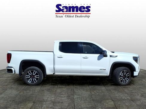 Used 2022 GMC Sierra 1500 AT4 w/ AT4 Preferred Package AWD/4WD image 5