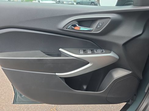 New 2026 Chevrolet Trax LS w/ LS Convenience Package FWD image 17
