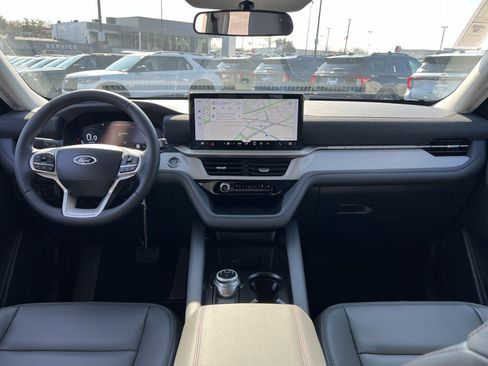 New 2026 Ford Explorer Active image 23