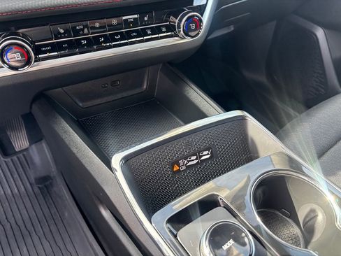 Used 2026 Chevrolet Equinox RS w/ Safety and Technology Package image 18