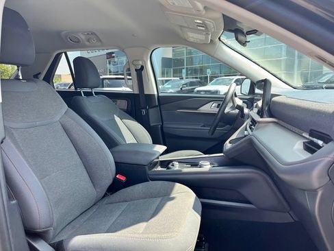 Used 2025 Ford Explorer Active RWD image 7