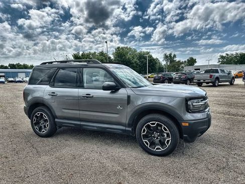 Used 2025 Ford Bronco Sport Outer Banks AWD/4WD image 11