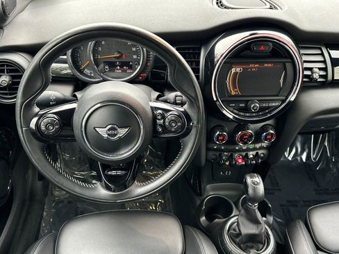 Used 2017 MINI Cooper S image 14