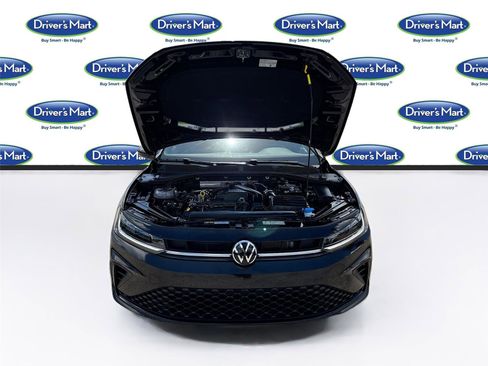 Used 2025 Volkswagen Jetta Sport FWD image 31