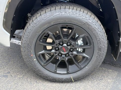 New 2026 Toyota Tundra Platinum AWD/4WD image 9