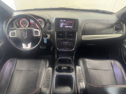 Used 2016 Dodge Grand Caravan R/T image 16