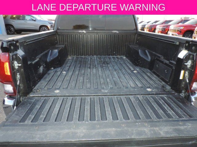 Used 2023 Toyota Tacoma SR5 AWD/4WD image 15