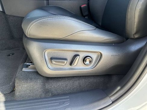 Used 2026 Toyota 4Runner Limited AWD/4WD image 19