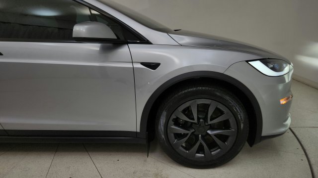 Used 2024 Tesla Model X AWD/4WD image 37