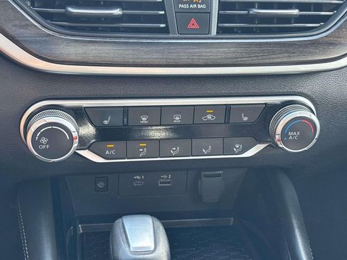 Used 2023 Nissan Altima 2.5 SV w/ SV Premium Package FWD image 23
