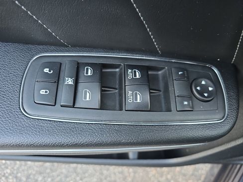 Used 2018 Dodge Charger R/T Scat Pack image 24