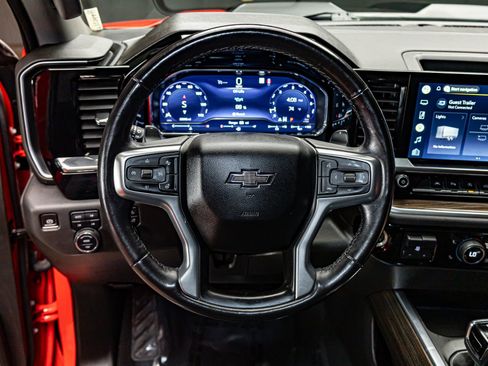 Used 2022 Chevrolet Silverado 1500 LT Trail Boss w/ LT Trail Boss Premium Package image 18