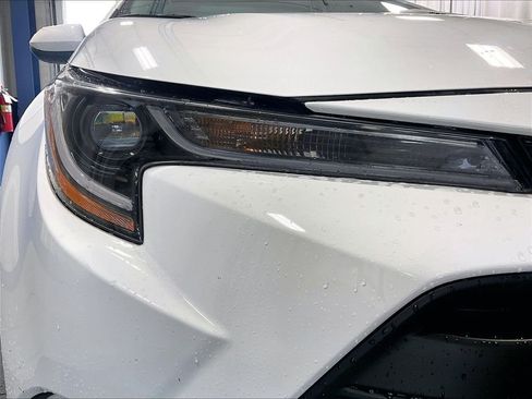 Certified 2025 Toyota Corolla LE FWD image 32