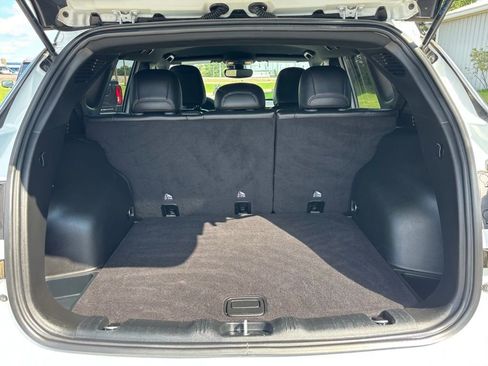 Used 2024 Jeep Compass Limited image 25