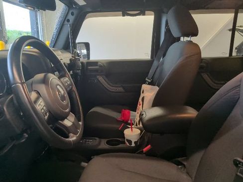 Used 2016 Jeep Wrangler Unlimited Sport w/ Quick Order Package 24S AWD/4WD image 5