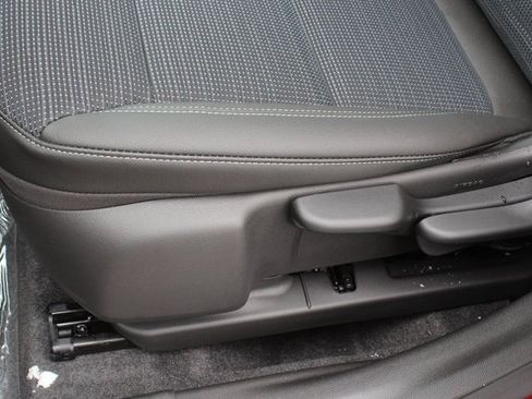 New 2025 Buick Envista Preferred w/ Convenience II Package image 17