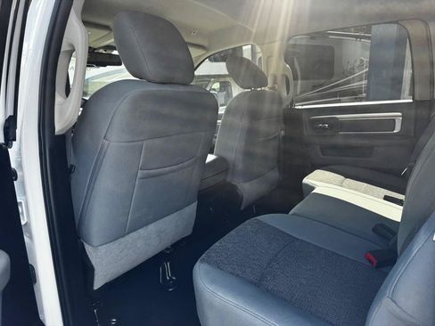 Used 2019 RAM 1500 Warlock AWD/4WD image 13