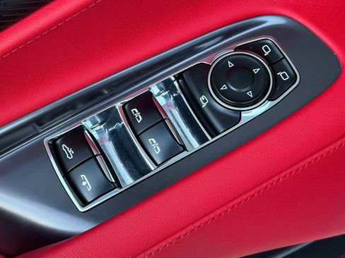 Used 2023 Chevrolet Corvette Stingray Preferred Conv w/ Stealth Interior Trim Package RWD image 18