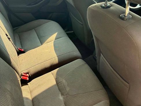 Used 2012 Ford Focus Titanium FWD image 15