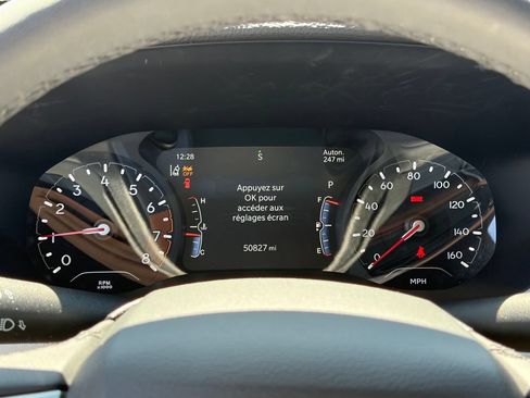 Used 2025 Jeep Compass Limited AWD/4WD image 10