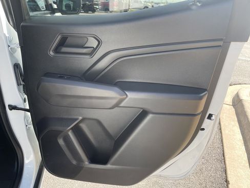 Used 2024 Chevrolet Colorado Trail Boss AWD/4WD image 32