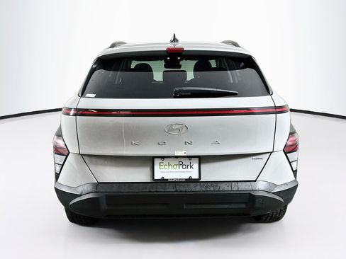 Used 2025 Hyundai Kona SEL AWD/4WD image 7