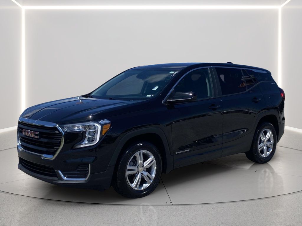 Used 2024 GMC Terrain SLE FWD image 1