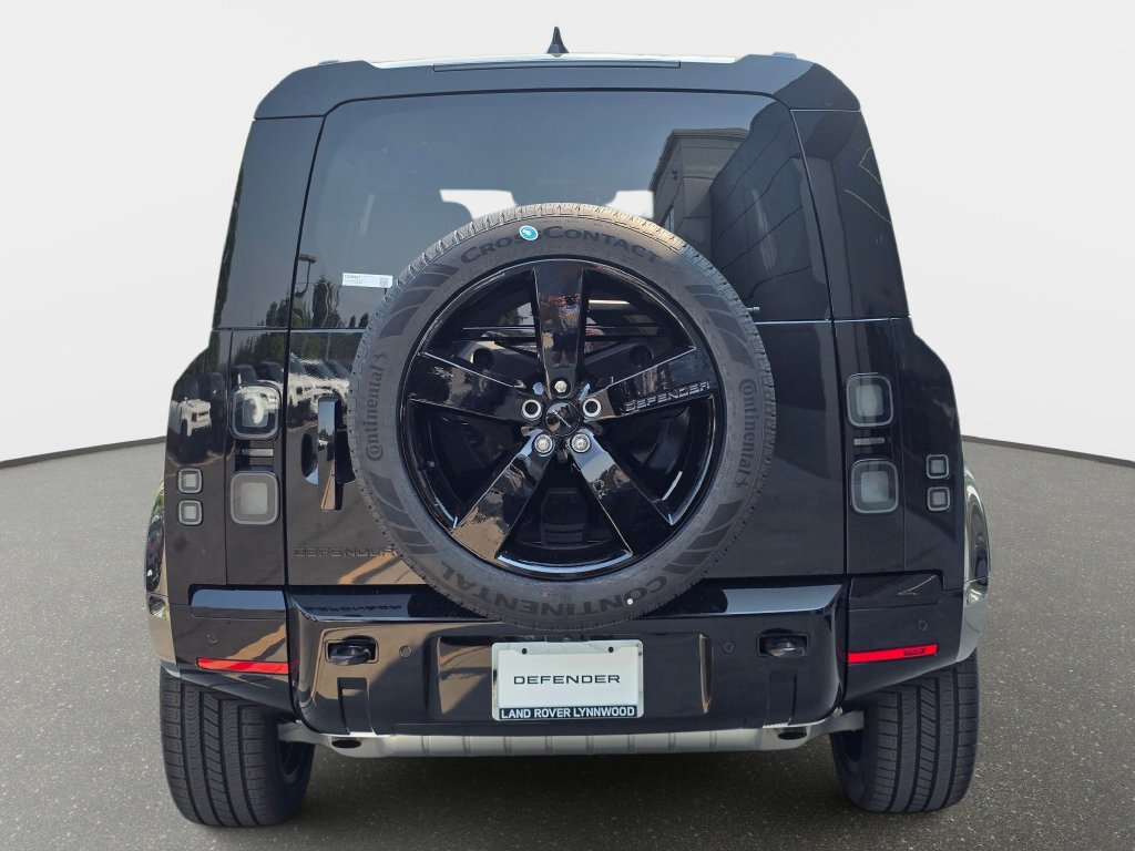 New 2026 Land Rover Defender 110 X-Dynamic SE AWD/4WD image 8