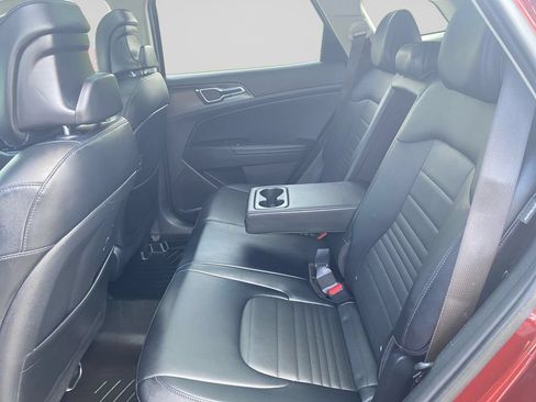 Certified 2025 Kia Sportage SX Prestige AWD/4WD image 19