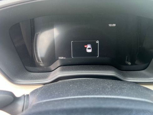 Used 2026 Toyota Corolla LE FWD image 8