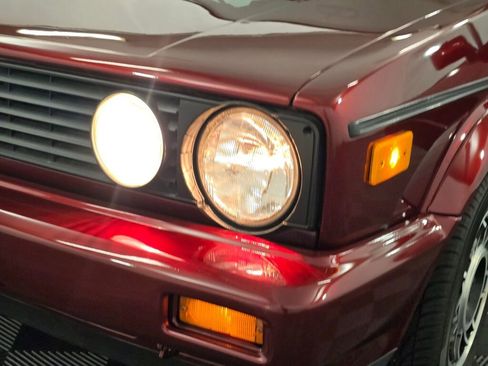 Used 1990 Volkswagen Cabriolet FWD image 37