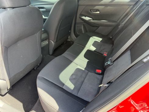 Certified 2021 Nissan Sentra SR FWD image 16