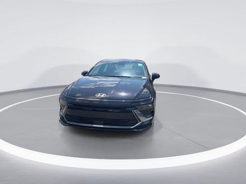 Used 2025 Hyundai Sonata SEL AWD/4WD image 3