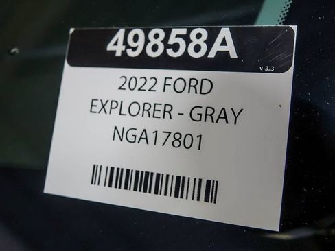 Used 2022 Ford Explorer XLT AWD/4WD image 35