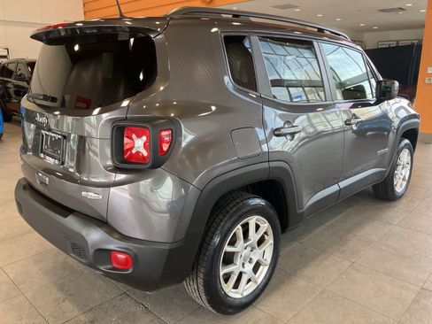 Used 2020 Jeep Renegade Latitude w/ Cold Weather Group AWD/4WD image 5