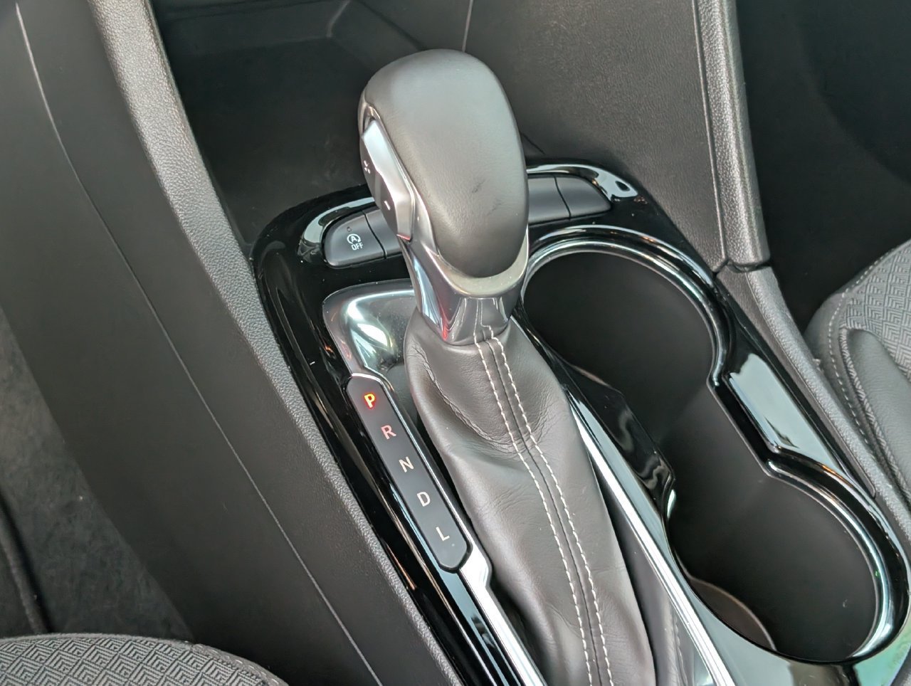 Used 2024 Buick Encore GX Preferred FWD image 20