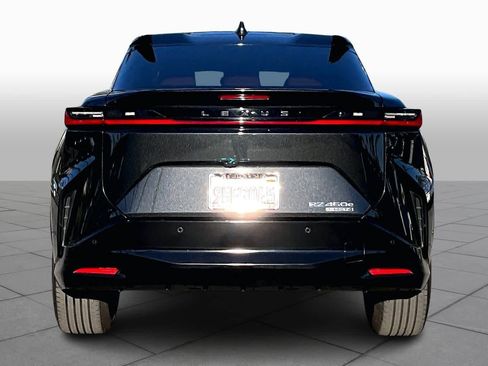 Used 2023 Lexus RZ 450e Premium image 4